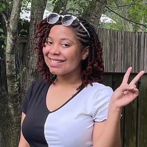 Meet your Posher, Bobbi